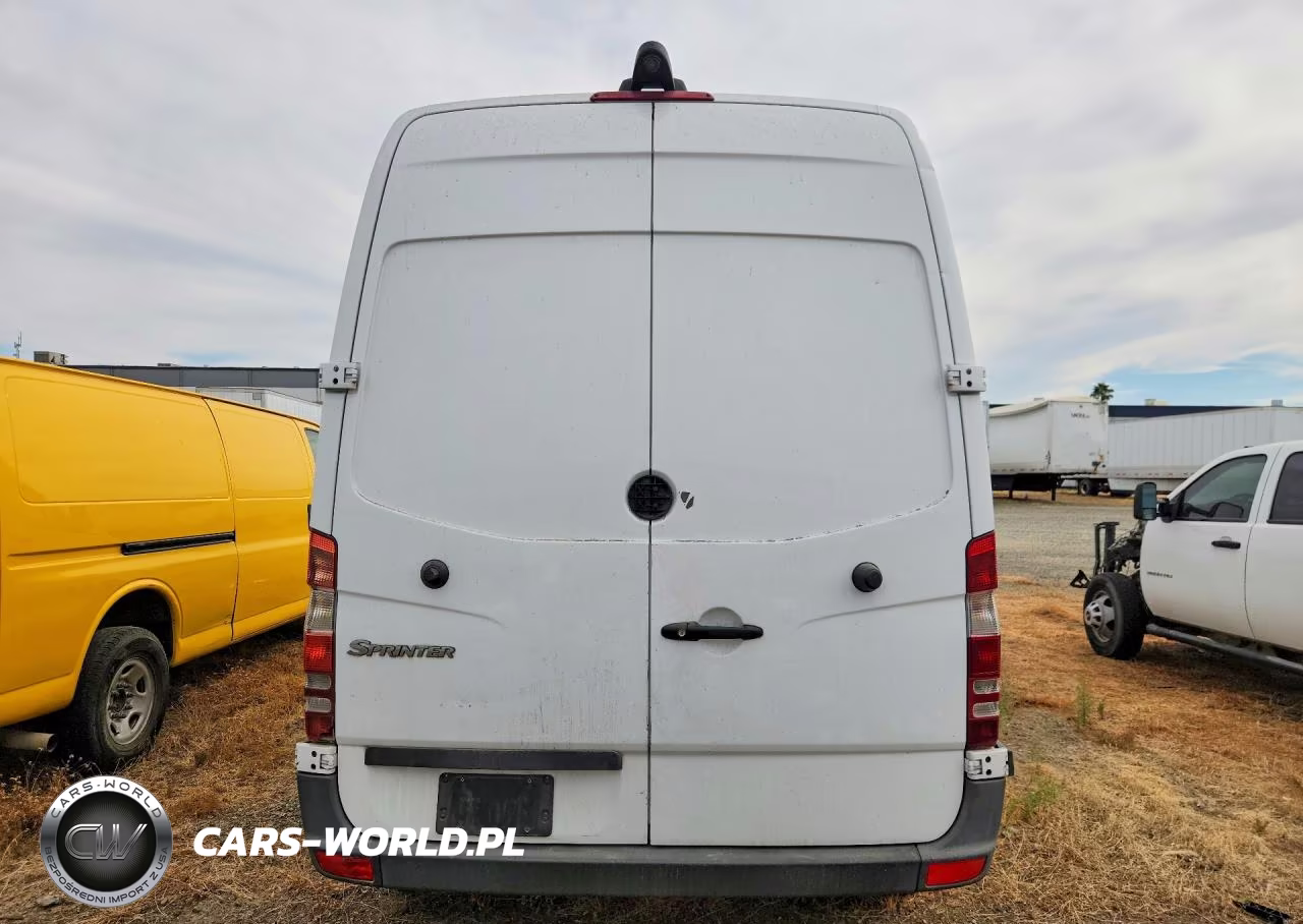 2017 Mercedes-Benz Sprinter 2500 VIN:WD3PE7CD3HP382156 - 6