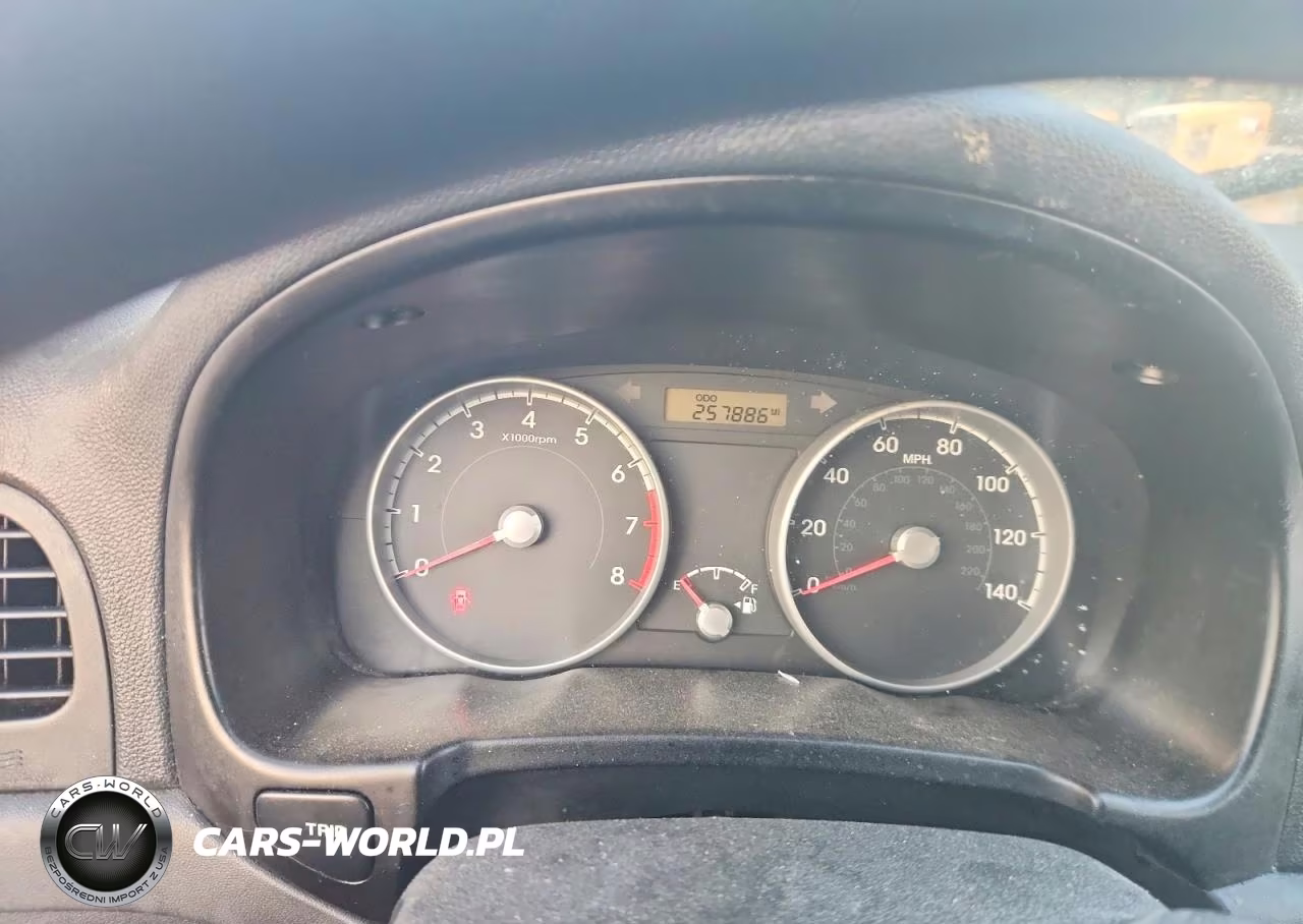 2011 Hyundai Accent Gs VIN:KMHCM3AC1BU192497 - 9