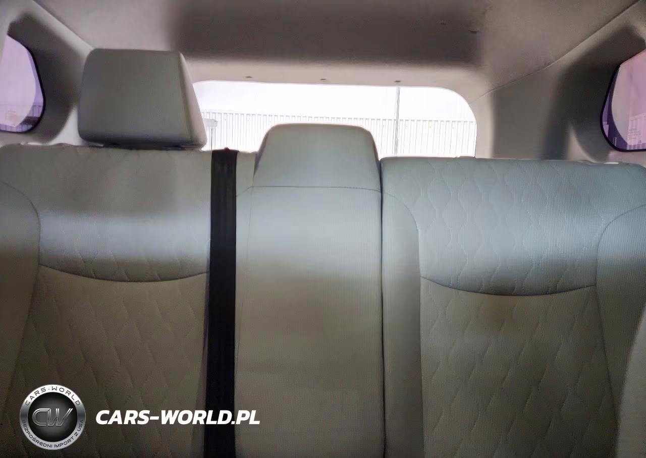 2023 Toyota Corolla Cross L VIN:7MUAAABG3PV056982 - 10