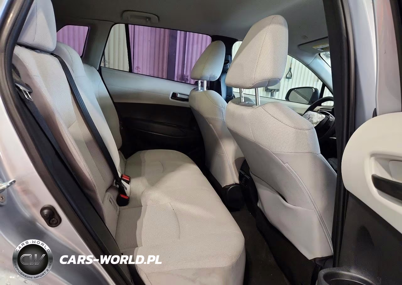 2023 Toyota Corolla Cross L VIN:7MUAAABG3PV056982 - 11