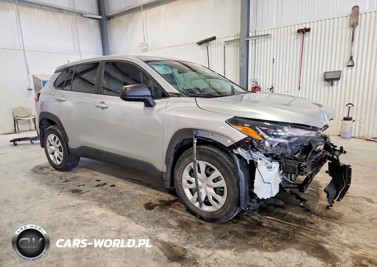 2023 Toyota Corolla Cross L VIN:7MUAAABG3PV056982 - 4