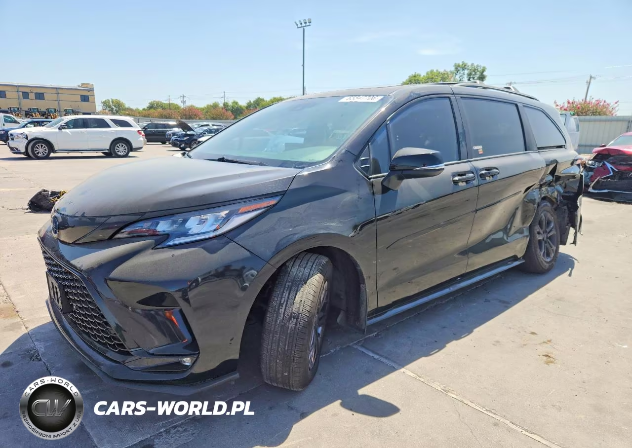 2025 Toyota Sienna Xse 7-Passenger