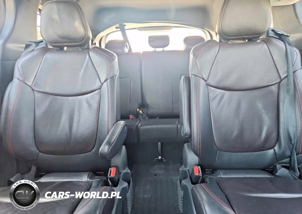 2025 Toyota Sienna Xse 7-Passenger VIN:5TDCSKFC4SS176019 - 10