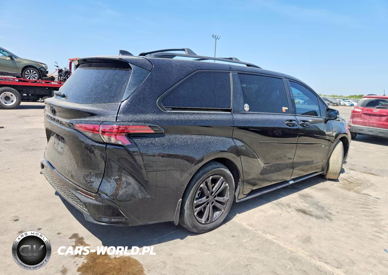 2025 Toyota Sienna Xse 7-Passenger VIN:5TDCSKFC4SS176019 - 3