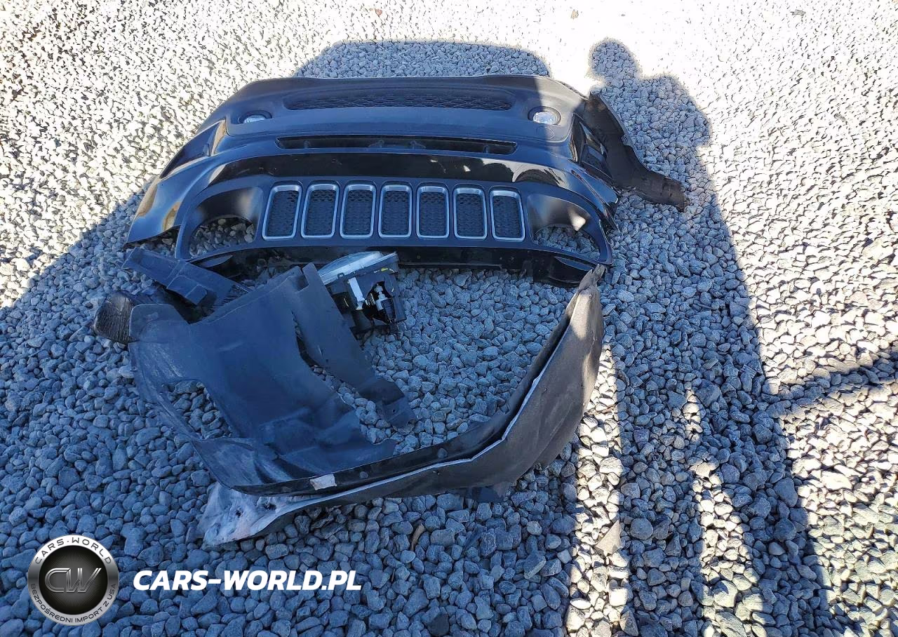 2022 Jeep Renegade Latitude VIN:ZACNJDB16NPN80529 - 13