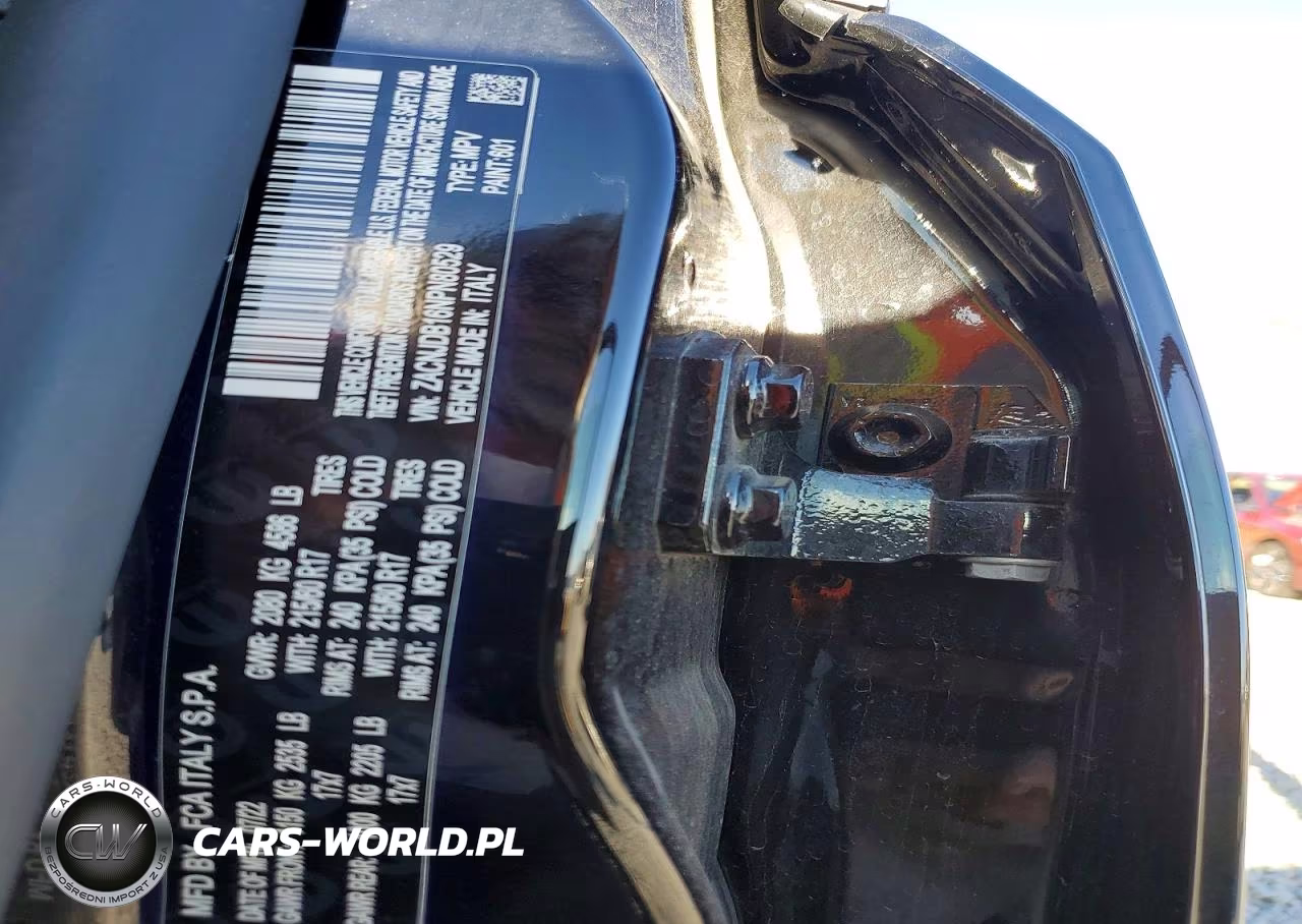 2022 Jeep Renegade Latitude VIN:ZACNJDB16NPN80529 - 14