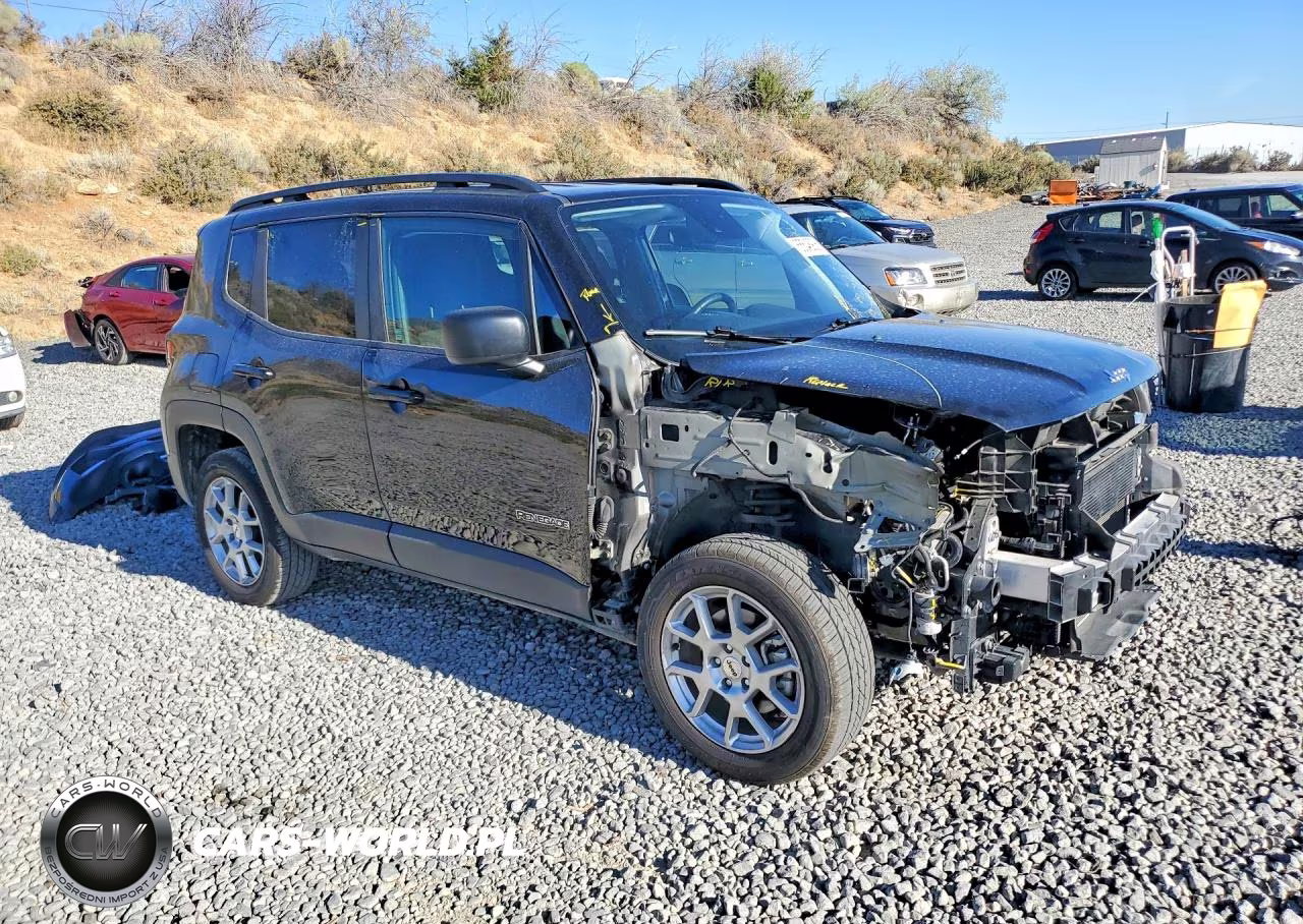 2022 Jeep Renegade Latitude VIN:ZACNJDB16NPN80529 - 4
