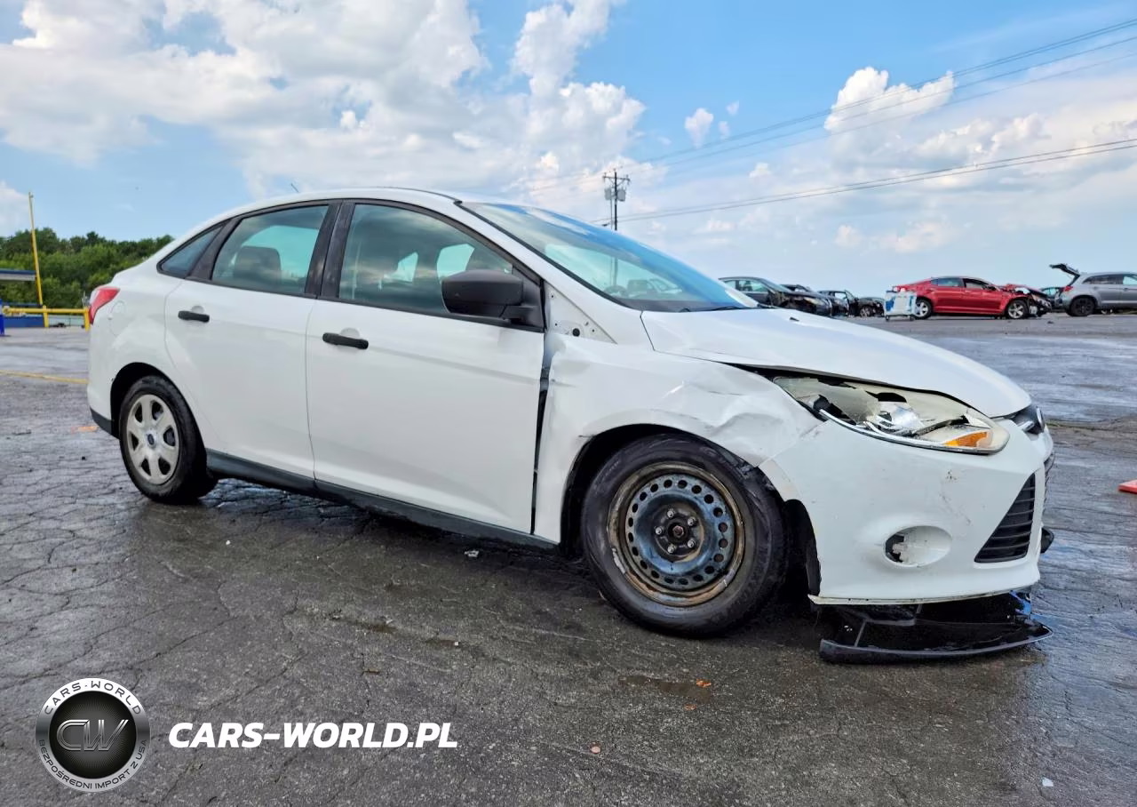 2012 Ford Focus S VIN:1FAHP3E28CL344579 - 4