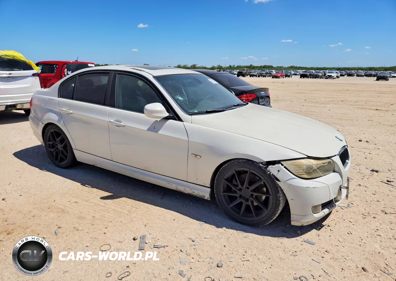 2011 BMW 328 I VIN:WBAPH7G57BNN07532 - 4