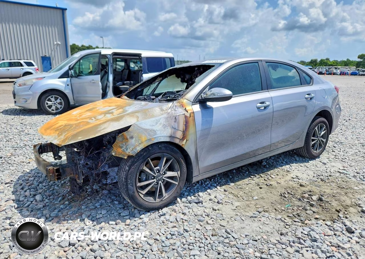 2023 Kia Forte Lxs VIN:3KPF24AD6PE682610 - 1