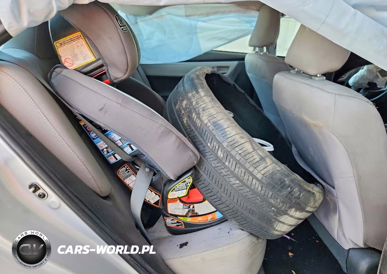 2016 Toyota Corolla Le VIN:2T1BURHEXGC686971 - 10