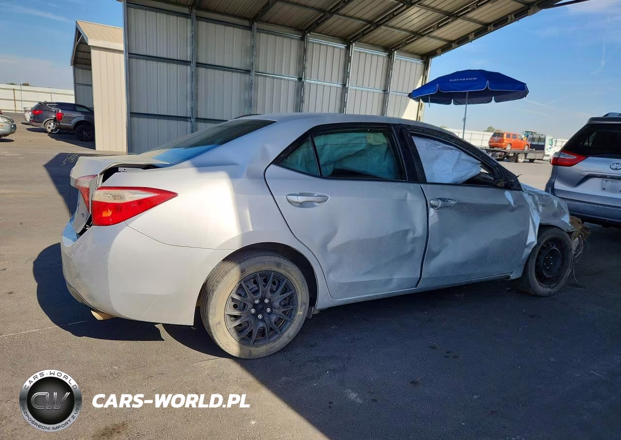 2016 Toyota Corolla Le VIN:2T1BURHEXGC686971 - 3