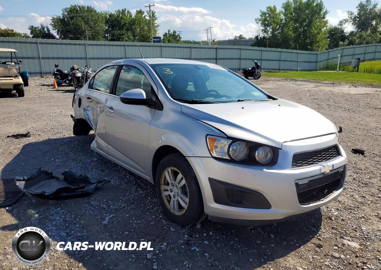 2014 Chevrolet Sonic Lt VIN:1G1JC5SHXE4201683 - 4