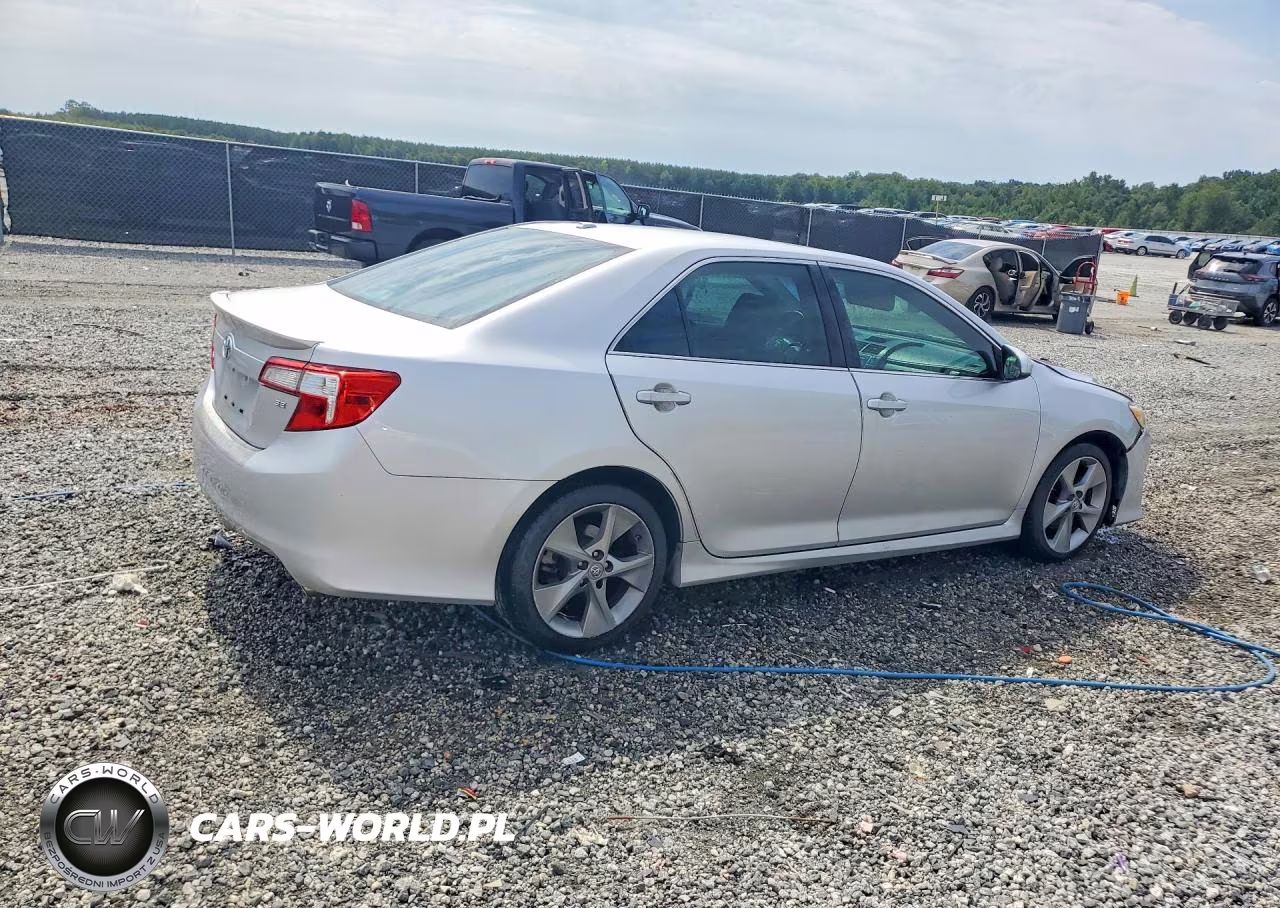 2013 Toyota Camry Se V6 VIN:4T1BK1FK2DU022187 - 3