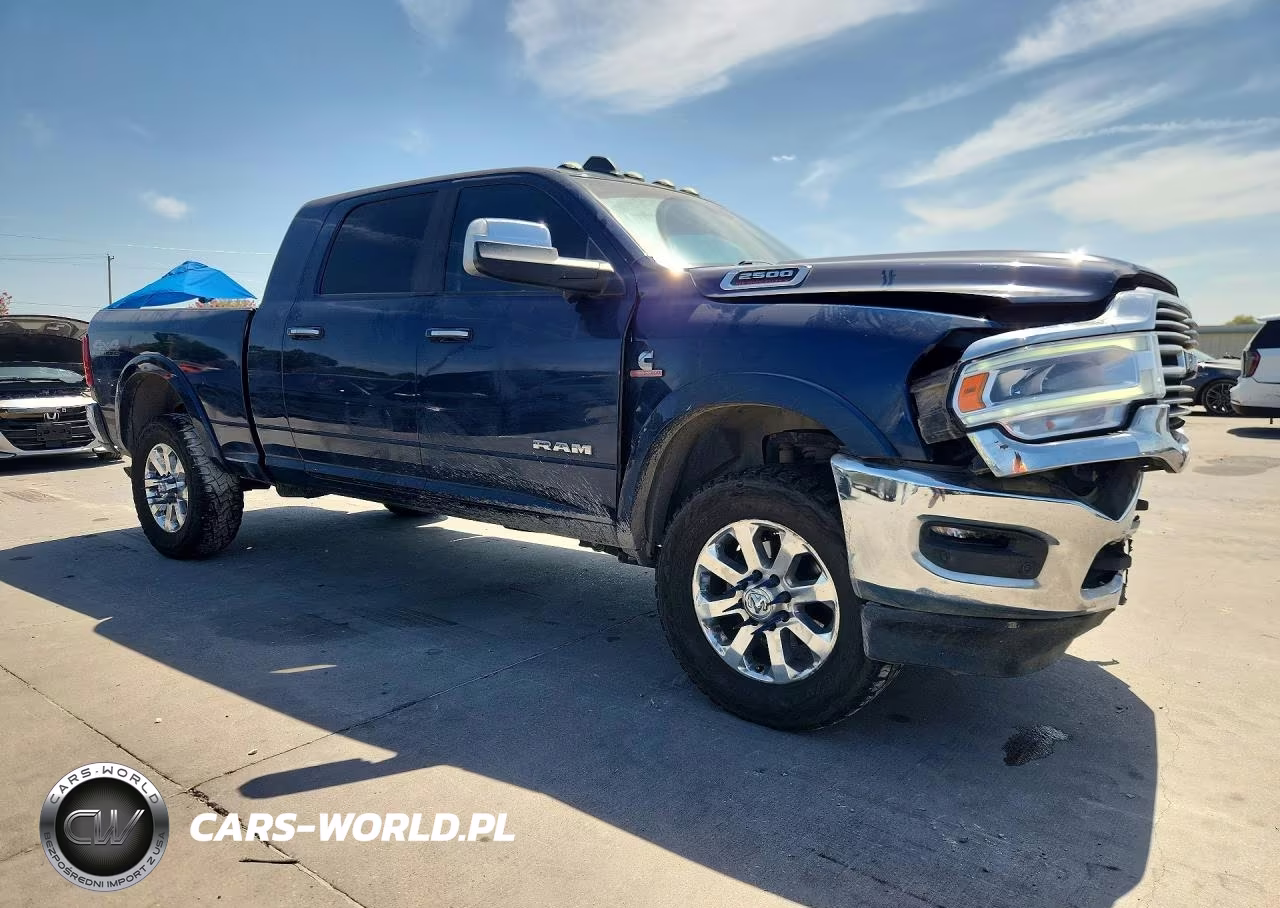 2022 Ram 2500 Laramie VIN:3C6UR5NLXNG165507 - 4