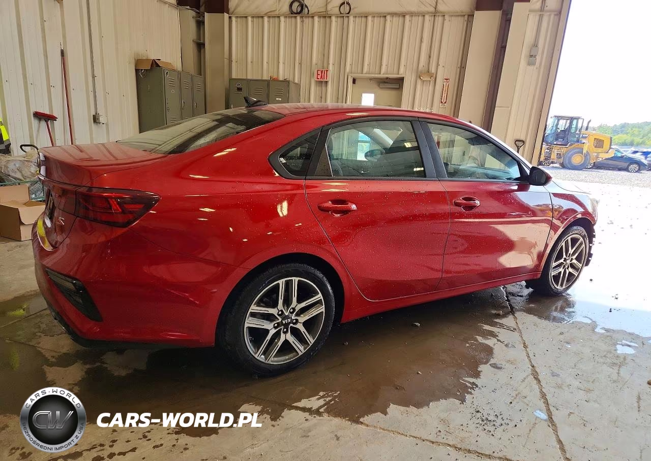 2019 Kia Forte S VIN:3KPF34AD8KE027452 - 3
