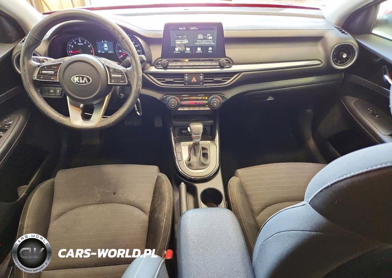 2019 Kia Forte S VIN:3KPF34AD8KE027452 - 8