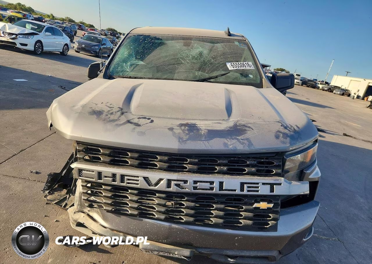 2020 Chevrolet Silverado K1500 Custom VIN:3GCUYBEF4LG204884 - 5