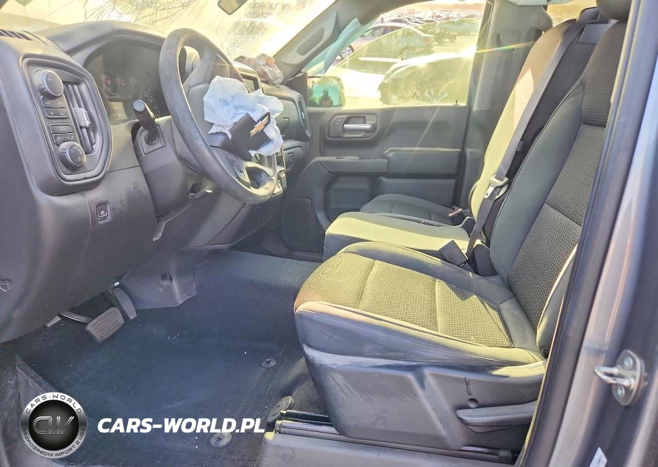 2020 Chevrolet Silverado K1500 Custom VIN:3GCUYBEF4LG204884 - 7