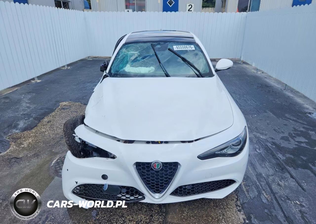 2020 Alfa Romeo Giulia Ti VIN:ZARFANBN8L7629553 - 5