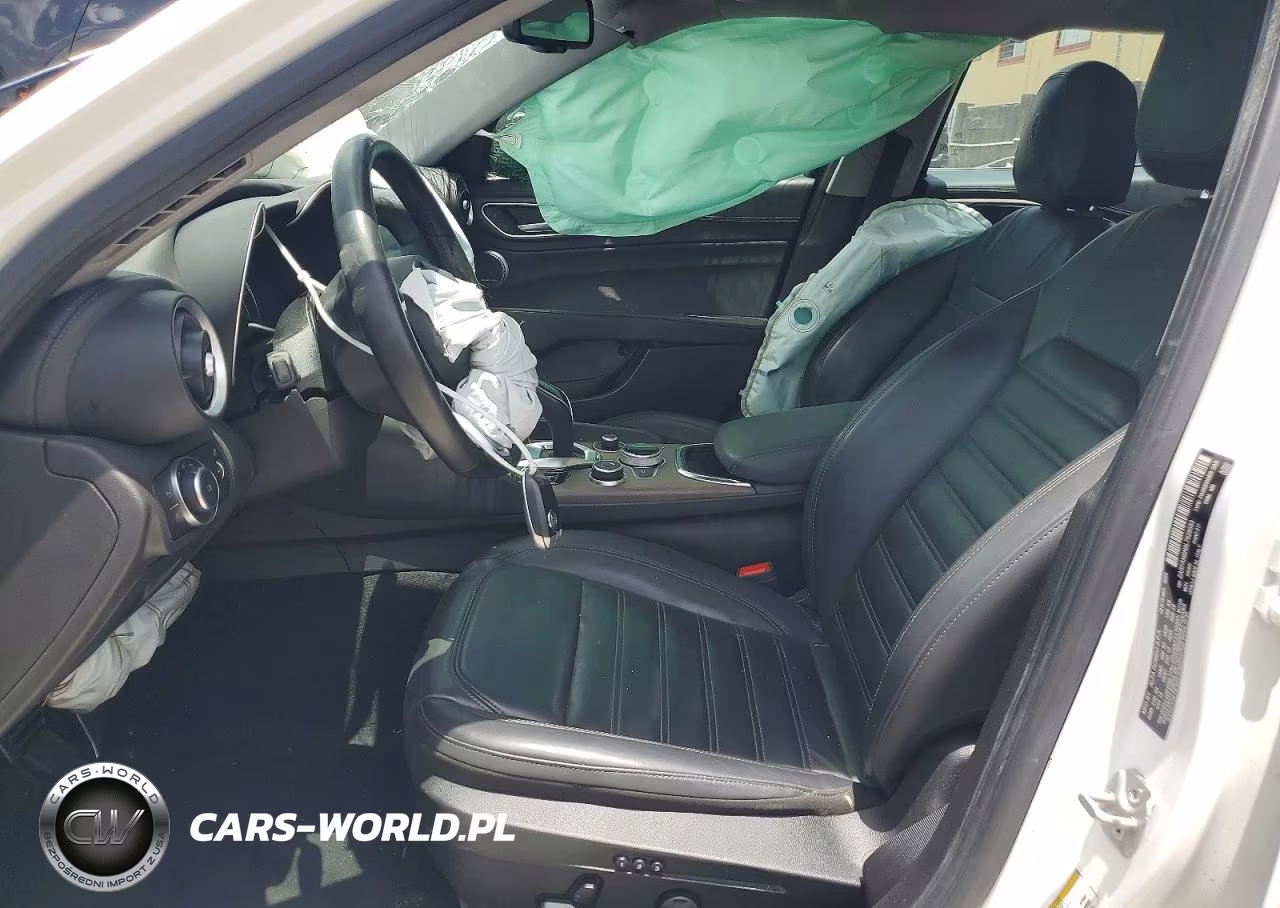 2020 Alfa Romeo Giulia Ti VIN:ZARFANBN8L7629553 - 7