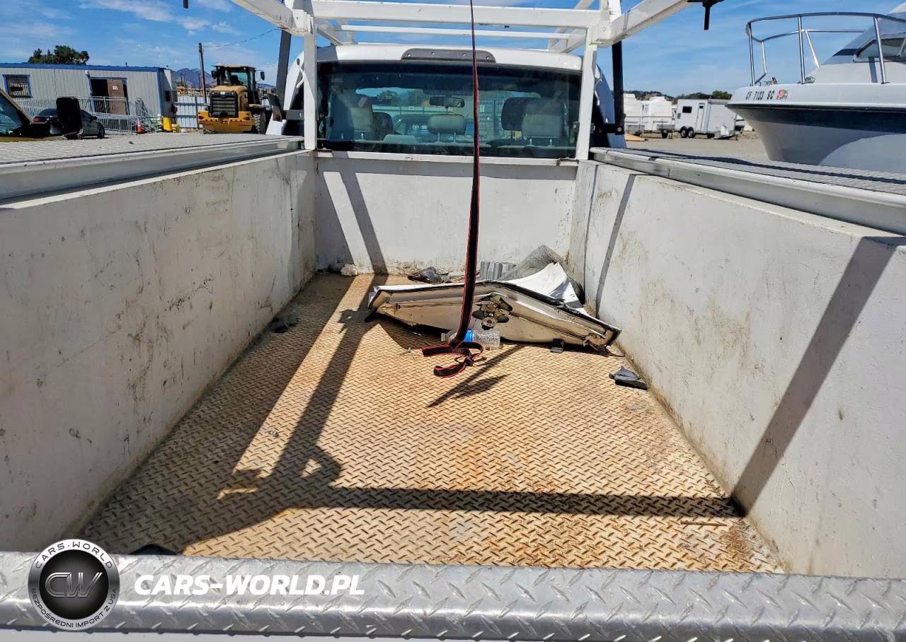2019 Ford F350 Super Duty VIN:1FD8X3ETXKEG59255 - 10