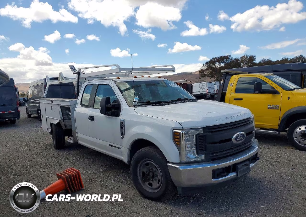 2019 Ford F350 Super Duty VIN:1FD8X3ETXKEG59255 - 4