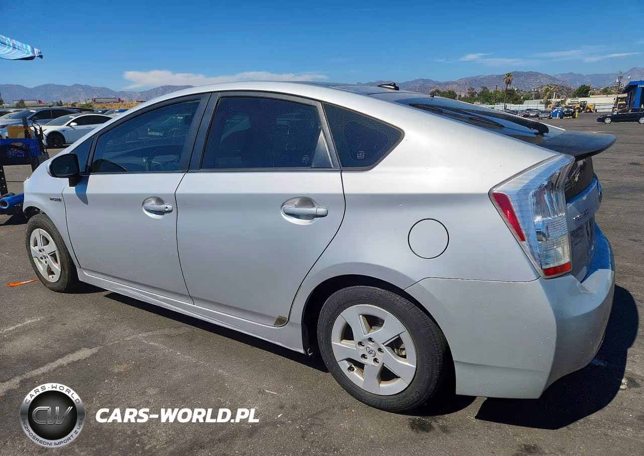 2011 Toyota Prius Four VIN:JTDKN3DU1B0256059 - 2