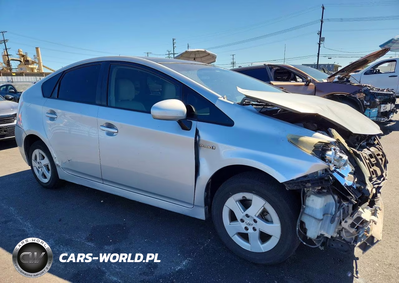 2011 Toyota Prius Four VIN:JTDKN3DU1B0256059 - 4