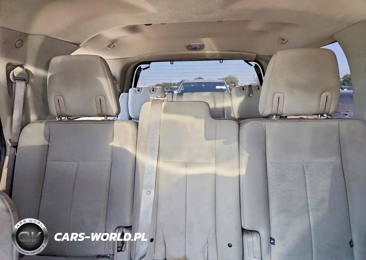 2014 Ford Expedition Xlt VIN:1FMJU1J55EEF25571 - 10