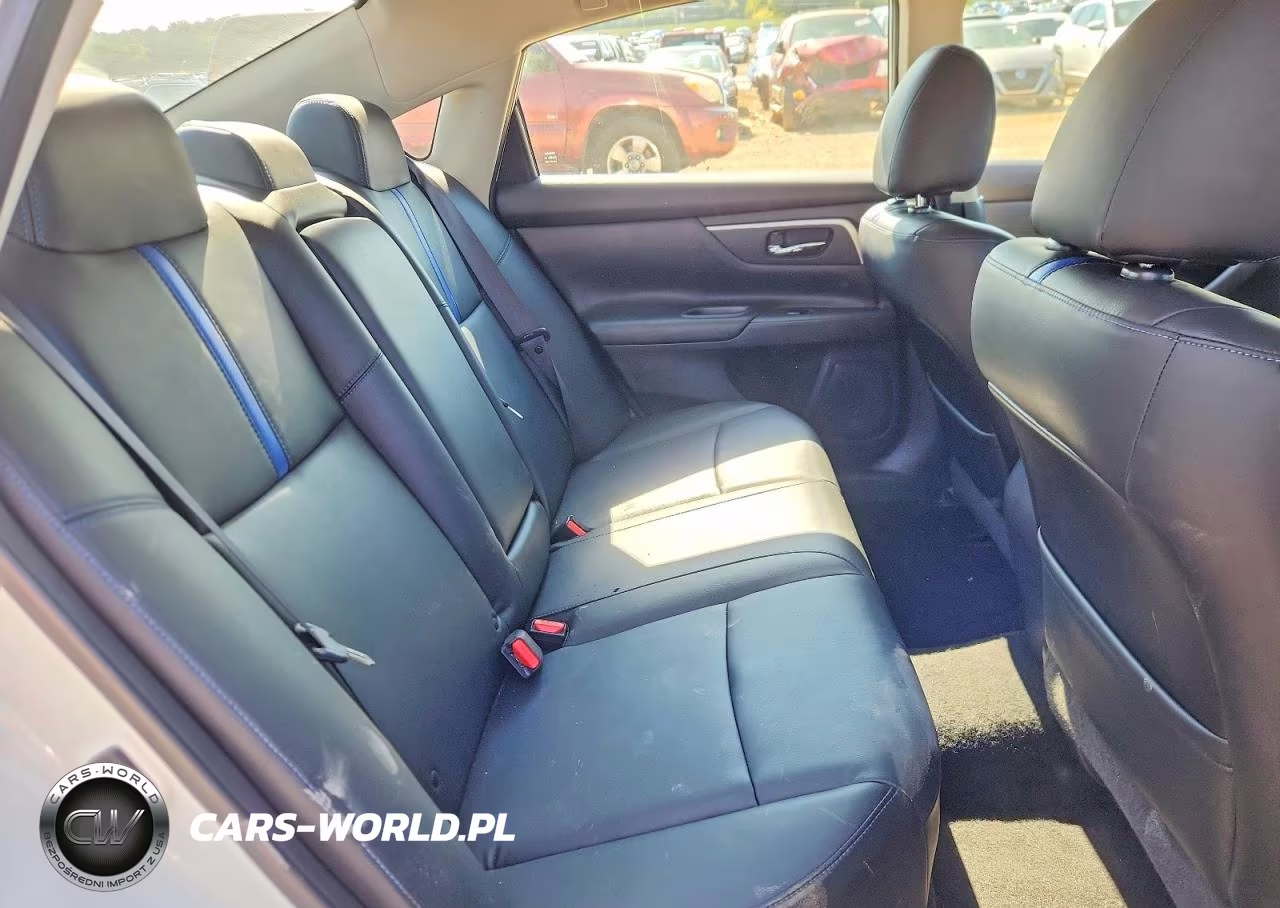 2018 Nissan Altima 2.5 S VIN:1N4AL3AP3JC480047 - 10