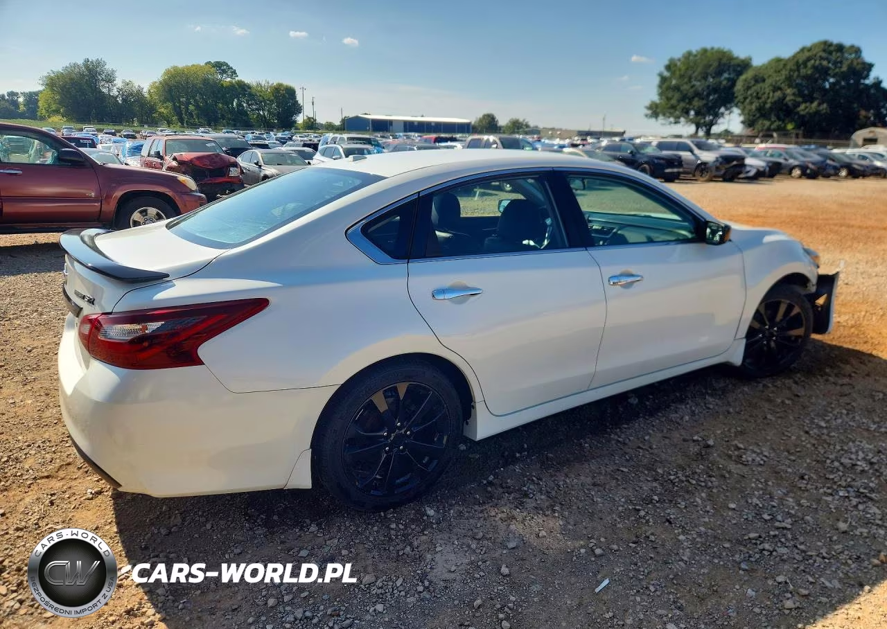 2018 Nissan Altima 2.5 S VIN:1N4AL3AP3JC480047 - 3