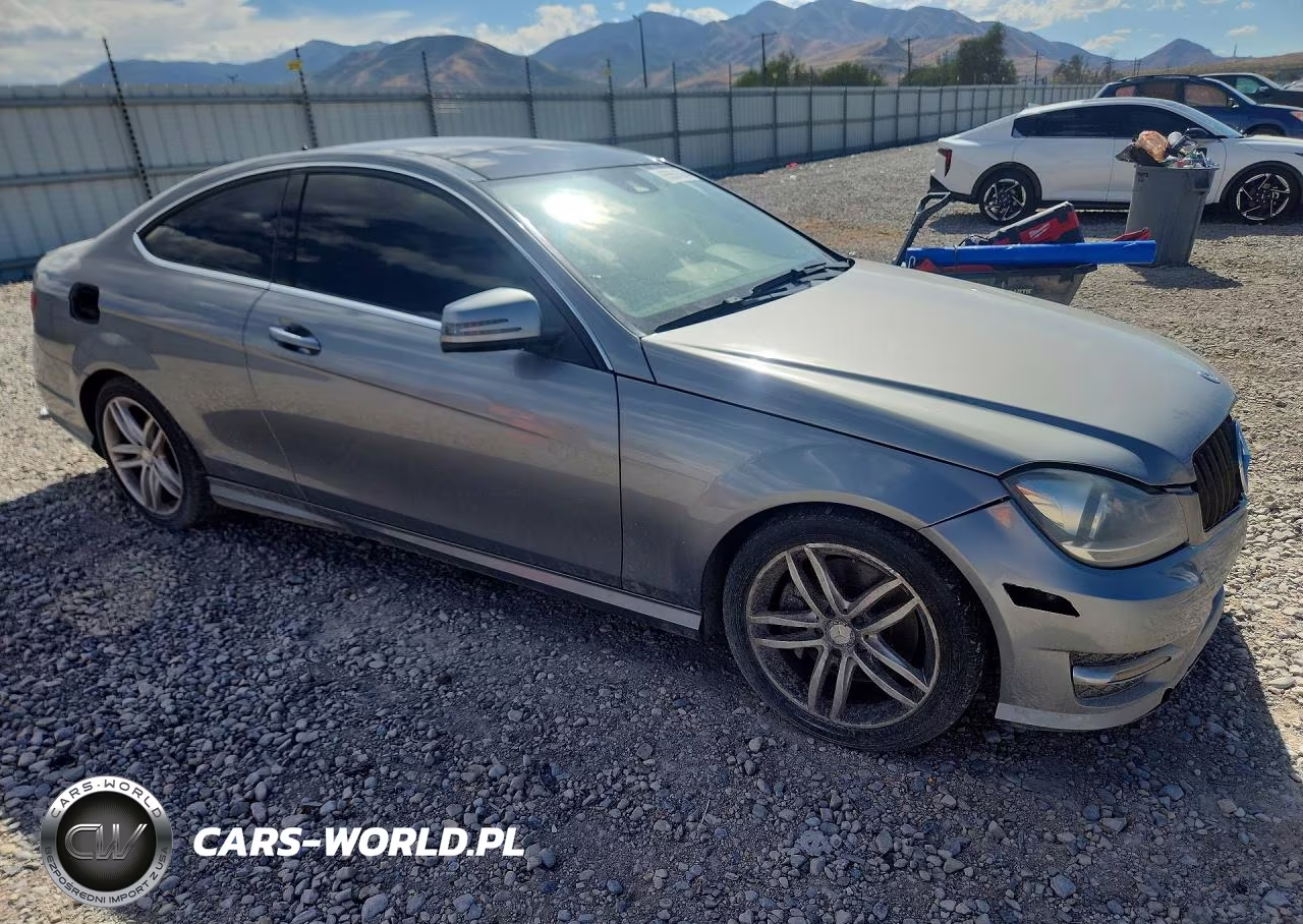 2015 Mercedes-Benz C 350 4Matic VIN:WDDGJ8JB3FG442321 - 4