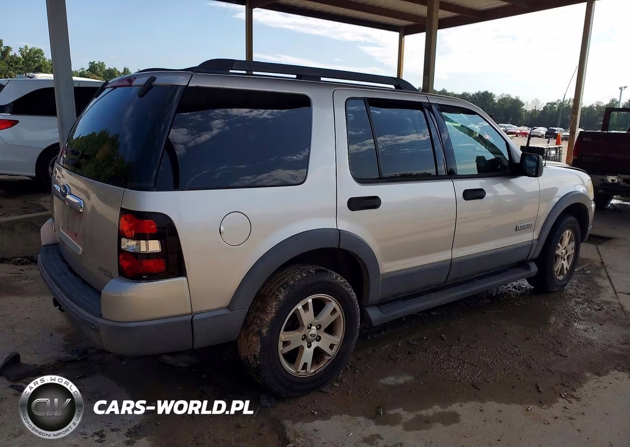 2006 Ford Explorer Xlt VIN:1FMEU63E46UB67429 - 3