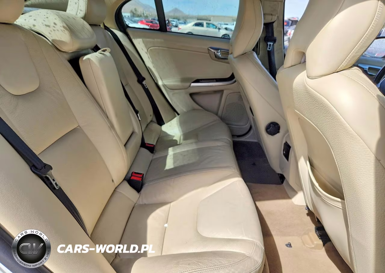 2012 Volvo S60 T5 VIN:YV1622FS5C2118170 - 10