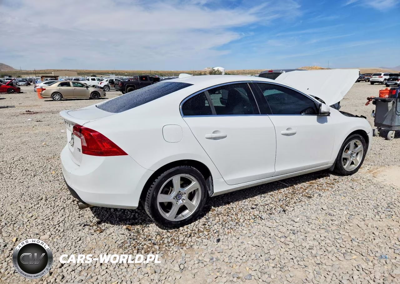2012 Volvo S60 T5 VIN:YV1622FS5C2118170 - 3