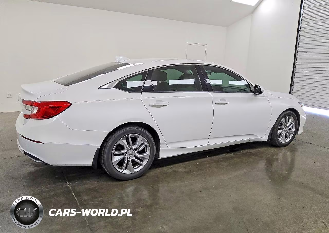2018 Honda Accord Lx VIN:1HGCV1F17JA056650 - 3