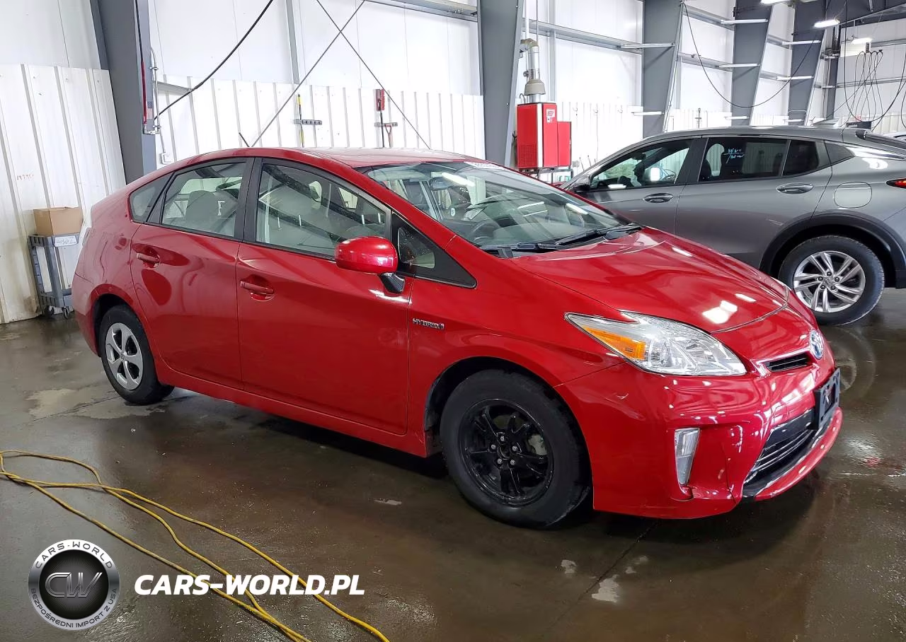 2014 Toyota Prius Three VIN:JTDKN3DU3E0369046 - 4