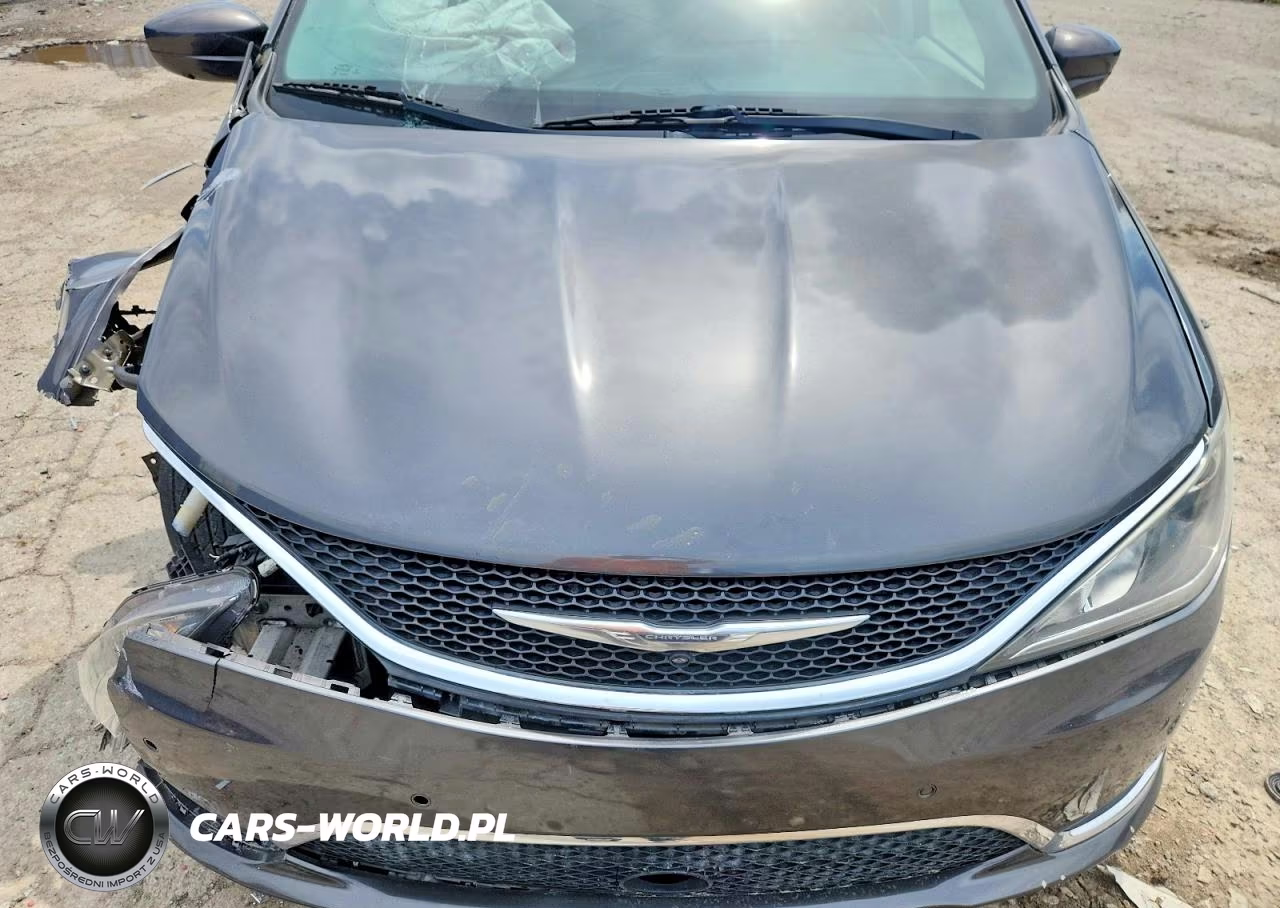 2017 Chrysler Pacifica Touring L Plus VIN:2C4RC1EG9HR578108 - 12