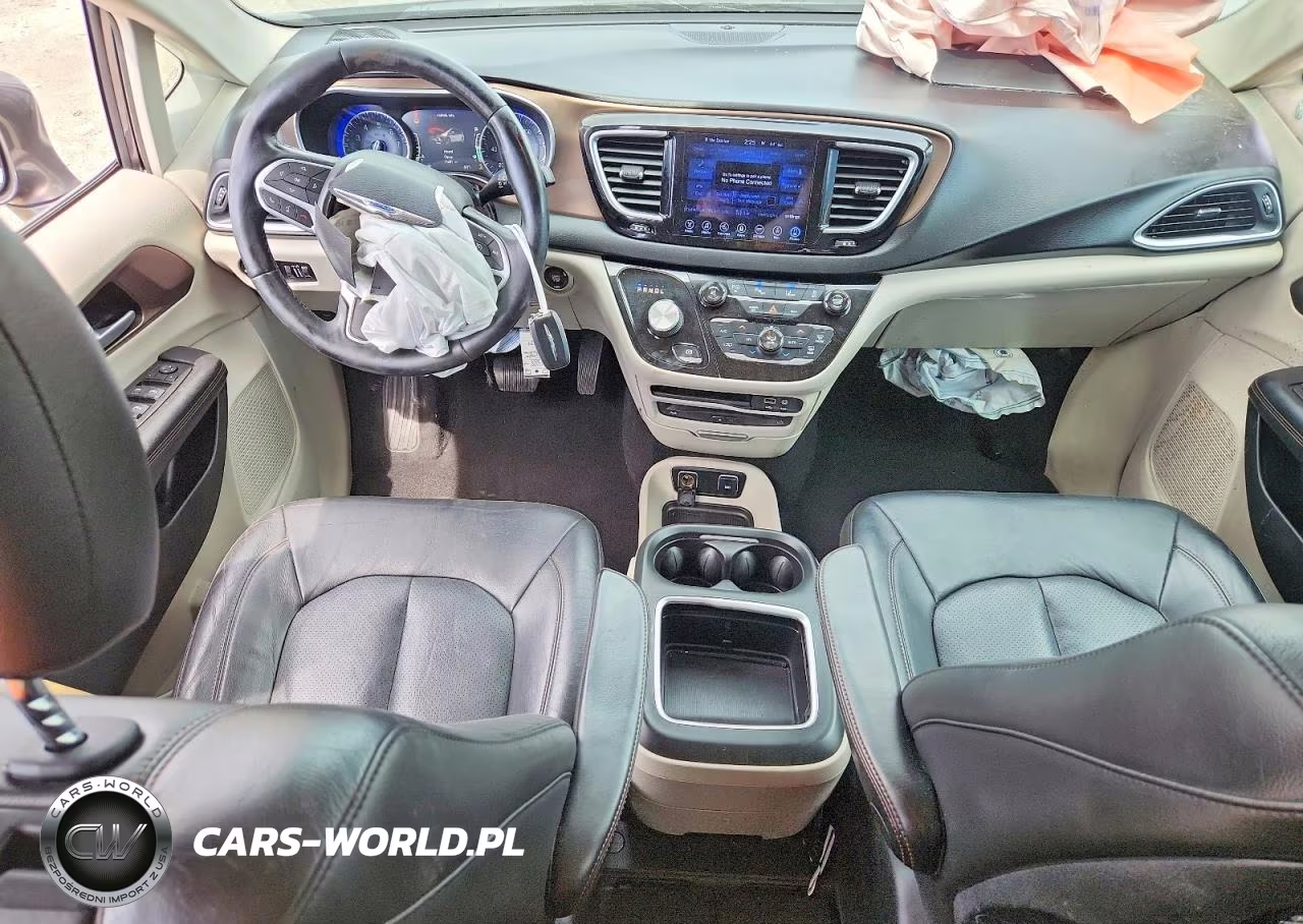 2017 Chrysler Pacifica Touring L Plus VIN:2C4RC1EG9HR578108 - 8
