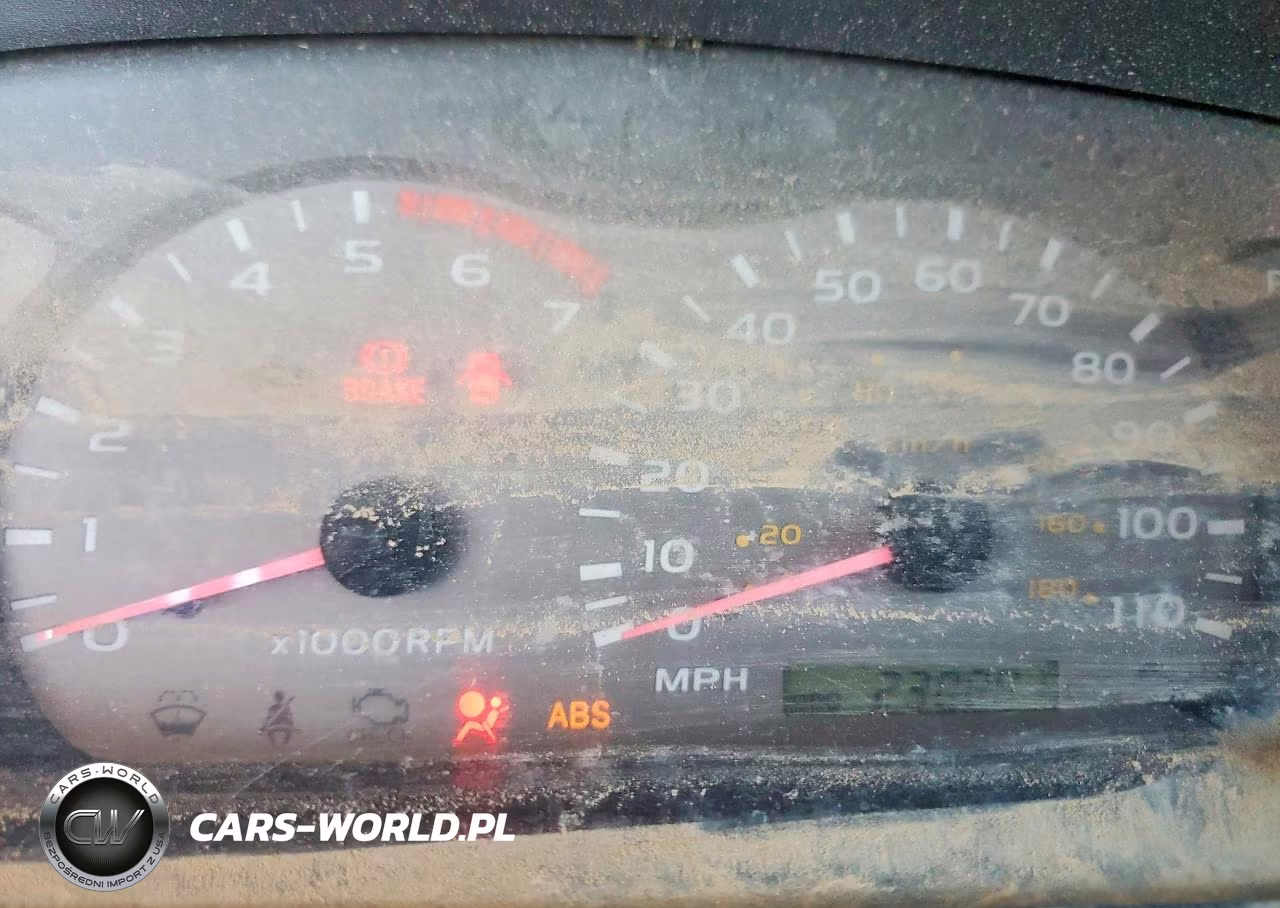 2002 Toyota Sequoia Limited VIN:5TDBT48A22S060477 - 9