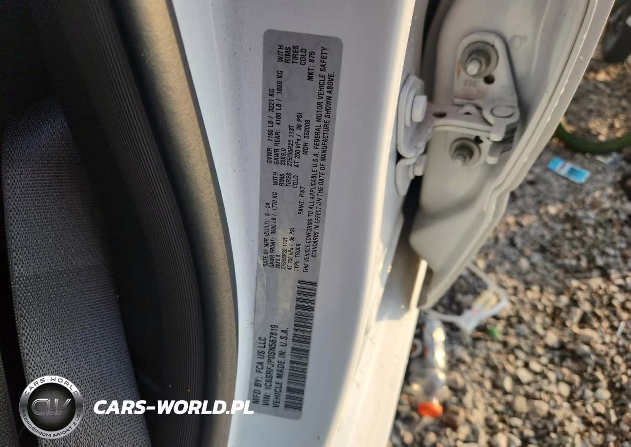 2025 Ram 1500 Laramie VIN:1C6SRFJP0SN567819 - 12