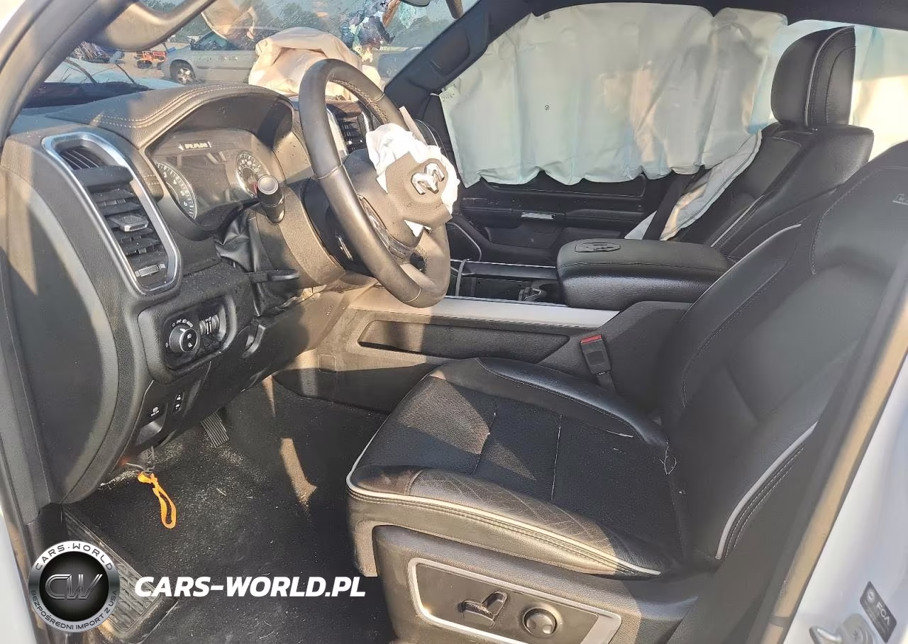 2025 Ram 1500 Laramie VIN:1C6SRFJP0SN567819 - 7