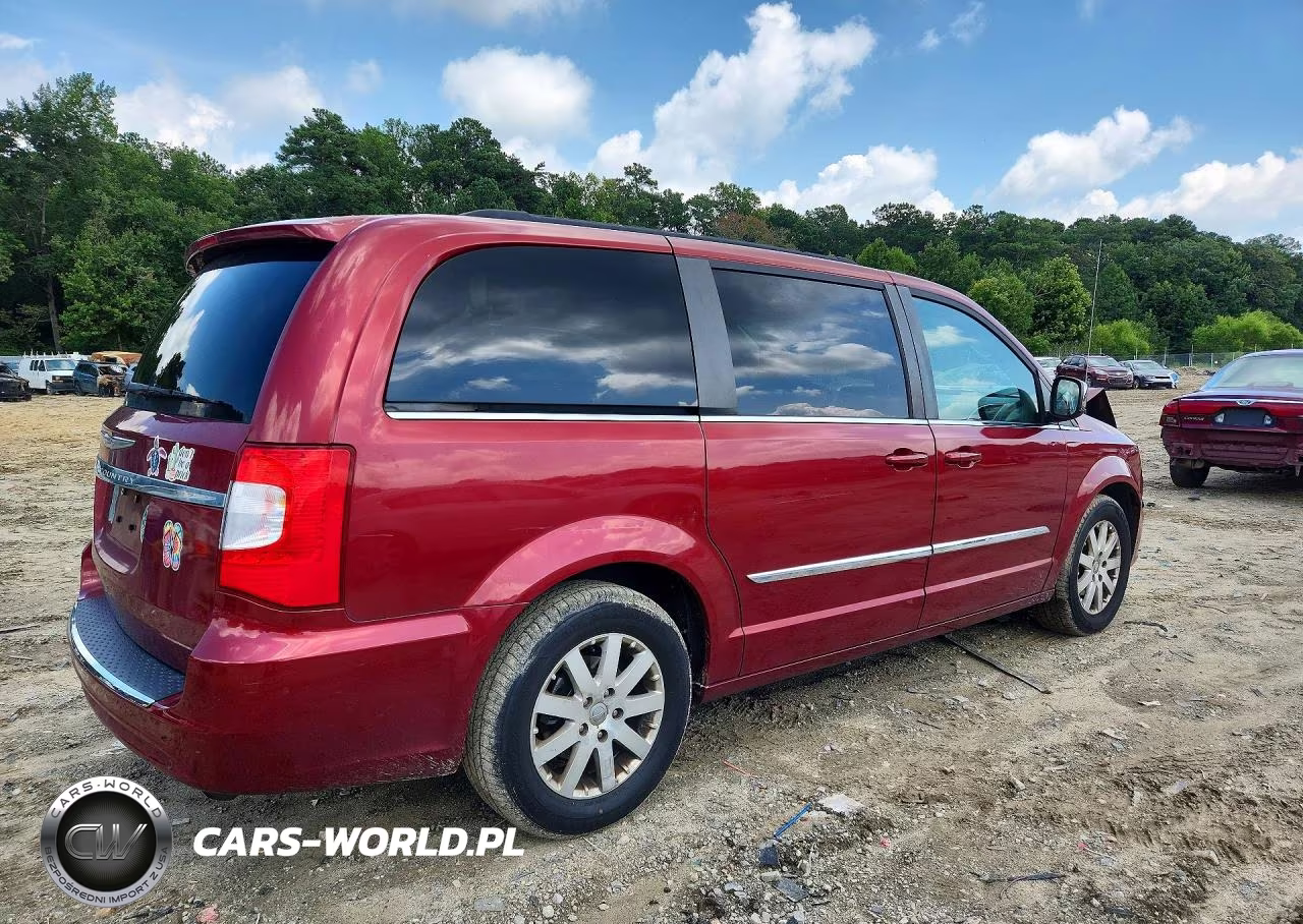 2011 Chrysler Town & Country Touring L VIN:2A4RR8DG9BR631416 - 3