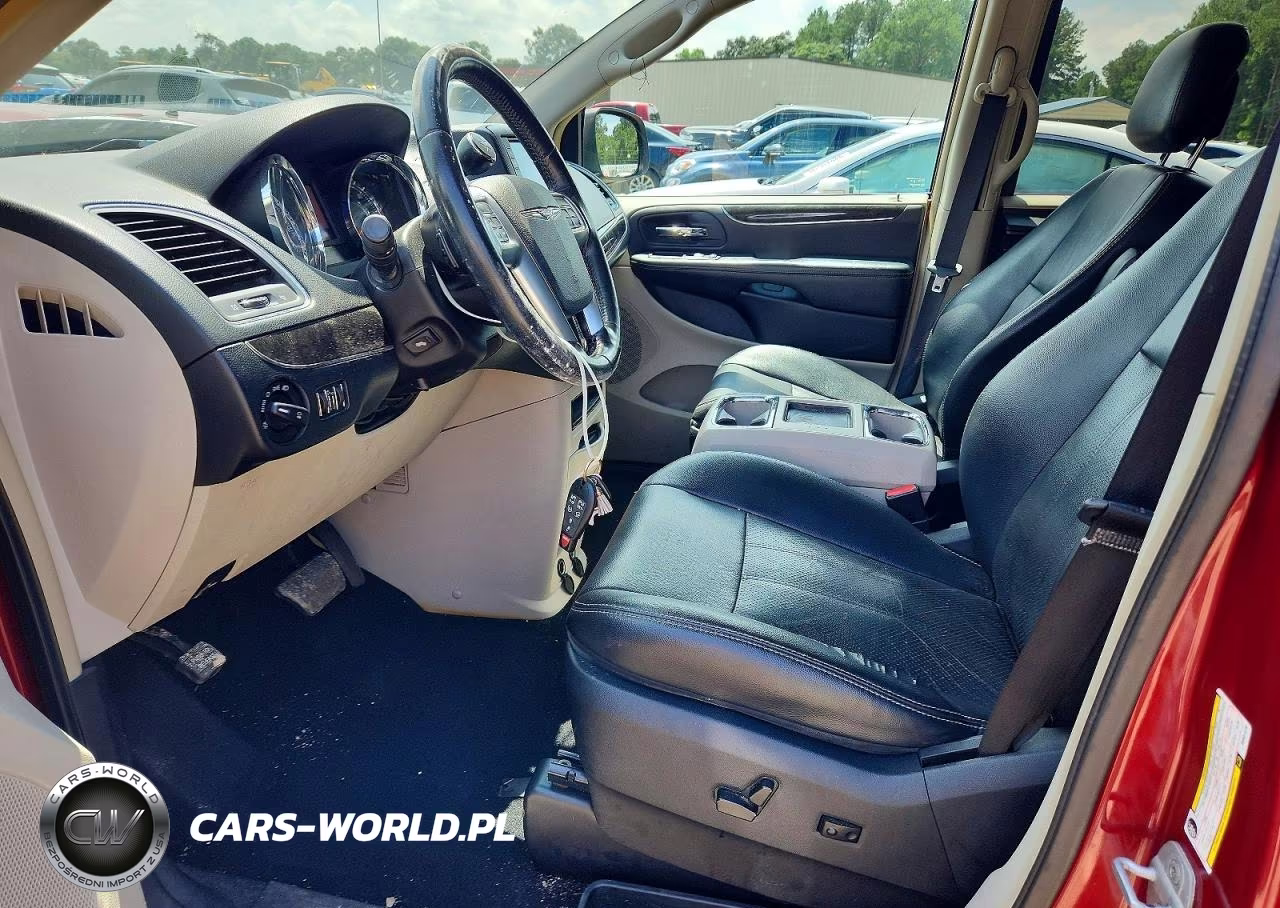 2011 Chrysler Town & Country Touring L VIN:2A4RR8DG9BR631416 - 7