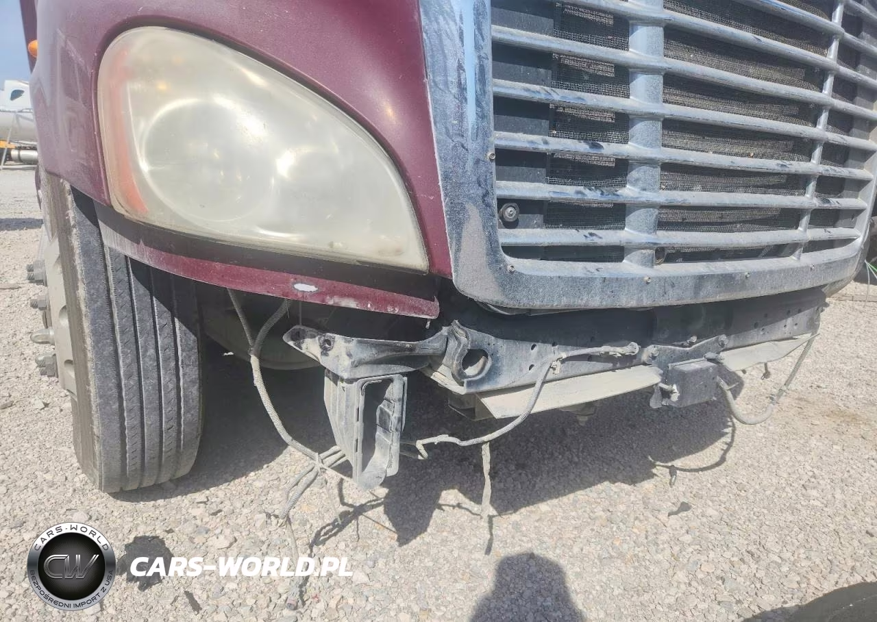 2014 Freightliner Cascadia Semi Truck VIN:3AKJGLDV1ESFP0411 - 14