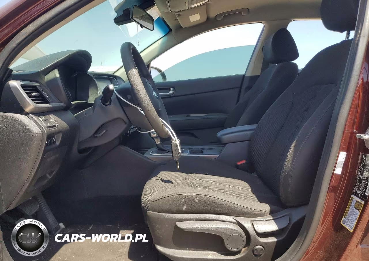 2019 Kia Optima Lx VIN:5XXGT4L34KG340966 - 7