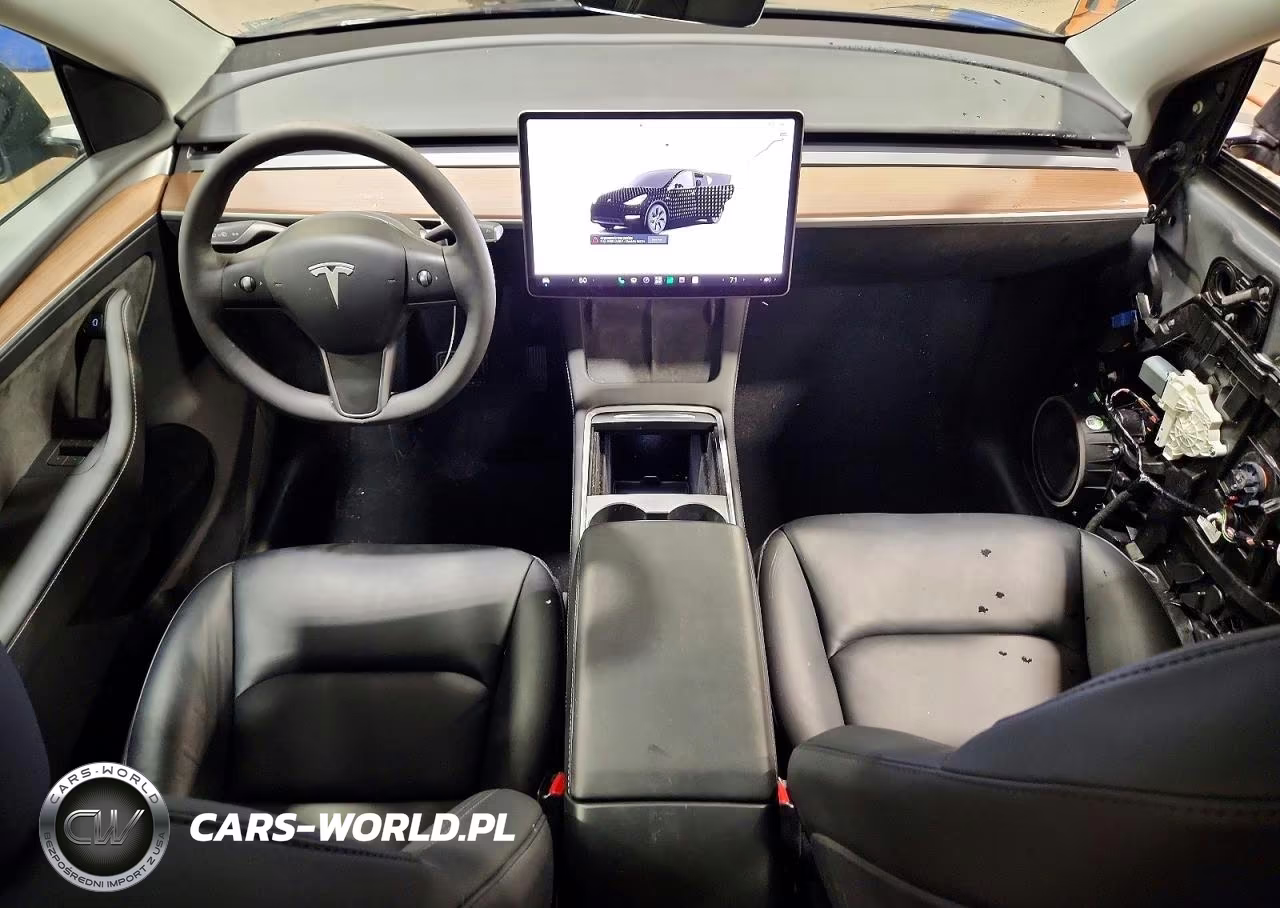 2024 Tesla Model Y VIN:7SAYGDED6RF119593 - 8
