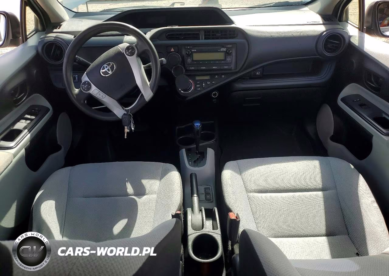 2012 Toyota Prius C One VIN:JTDKDTB39C1513218 - 8