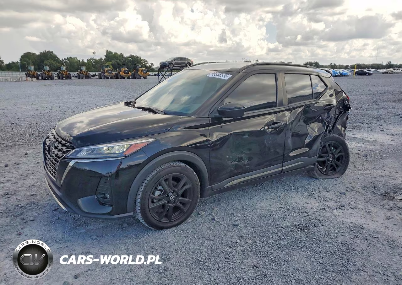 2021 Nissan Kicks Sr